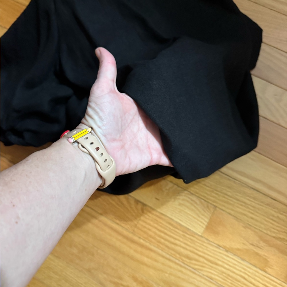 Forcynthia Black Linen Dress with Embroidered Sleeves - Picture 8 of 9